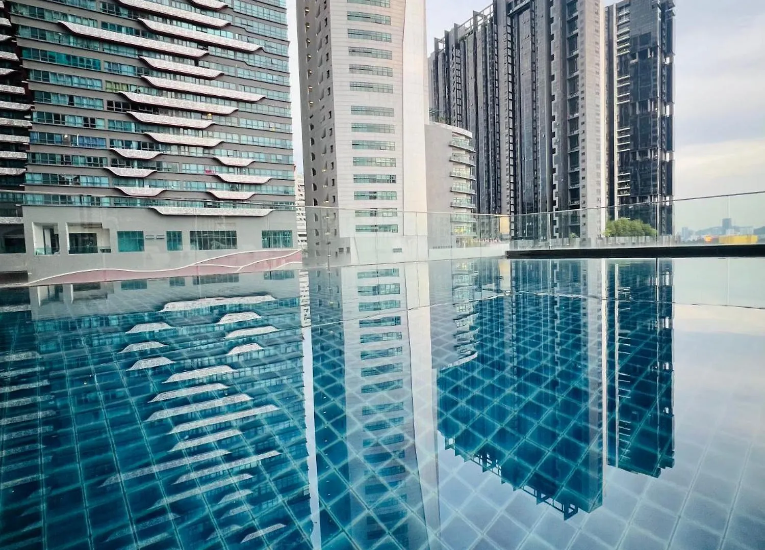 Reizz Residence By Elysium Kuala Lumpur 0*,