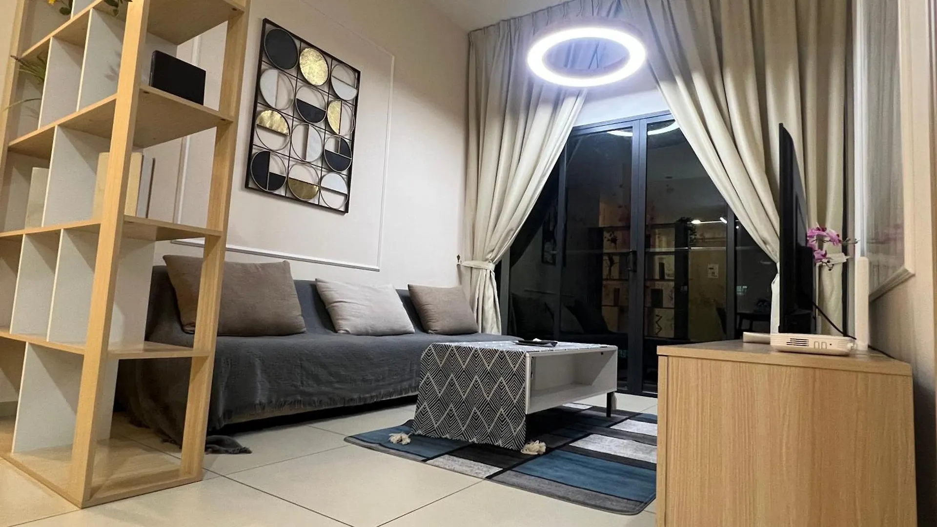 Reizz Residence By Elysium Kuala Lumpur Apartment